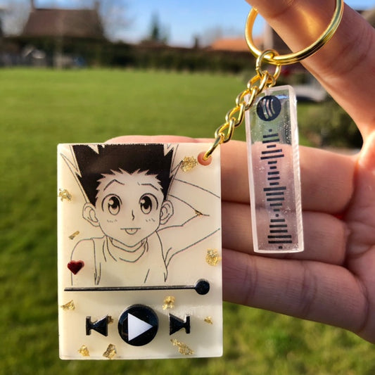 "Green golden retriever boy" anime music keychain