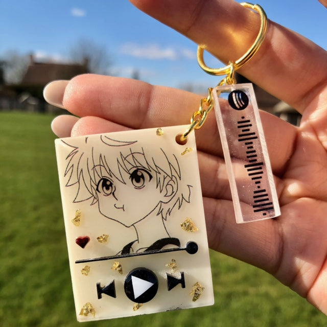 "Green golden retriever boy" anime music keychain